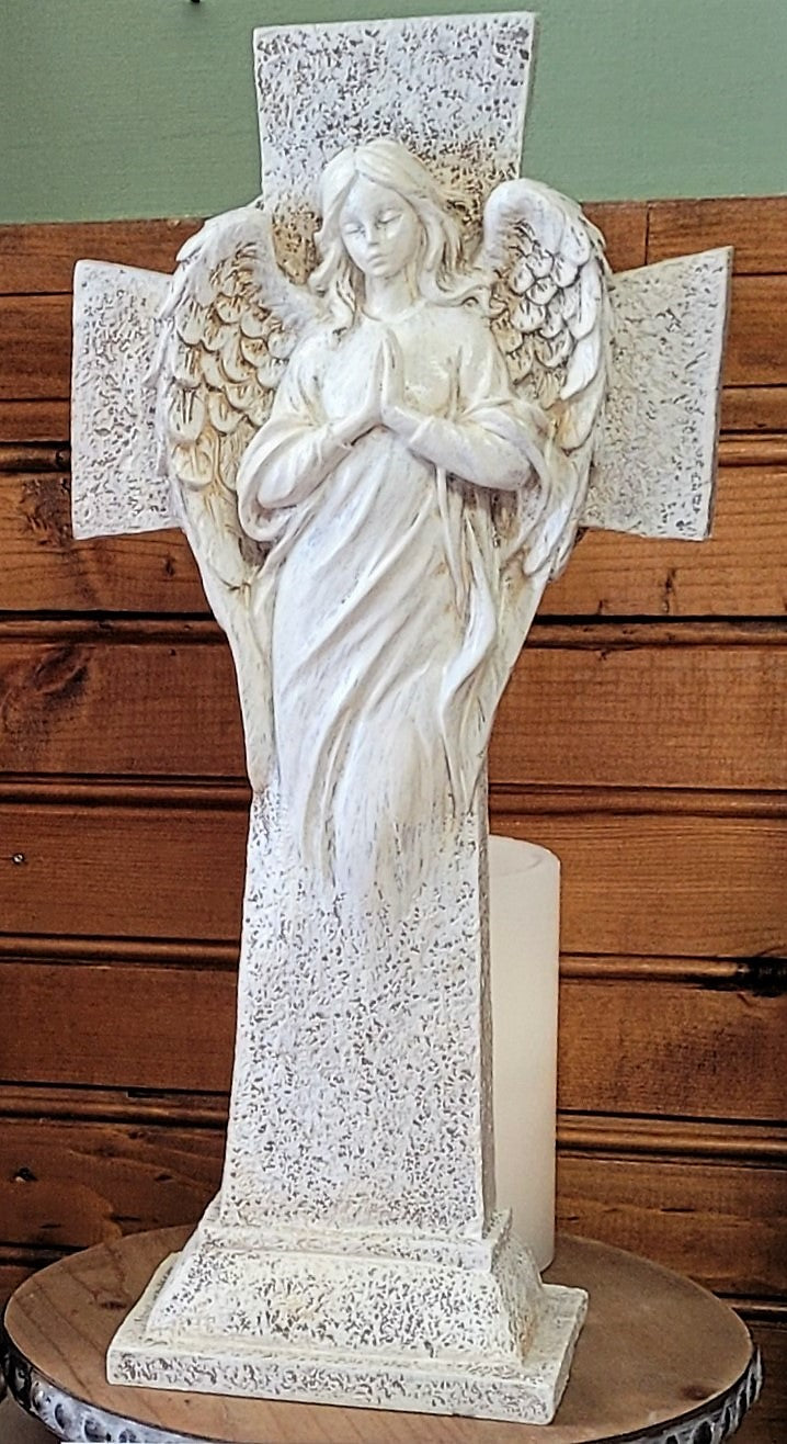 Angel garden statue