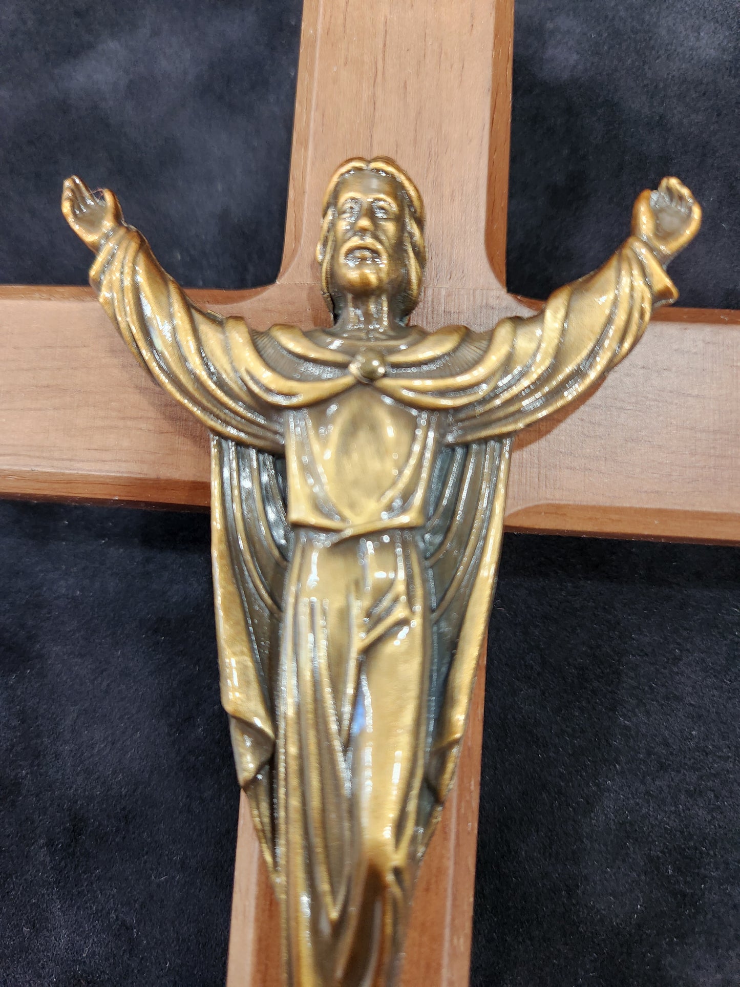 Risen Christ 8" Cross