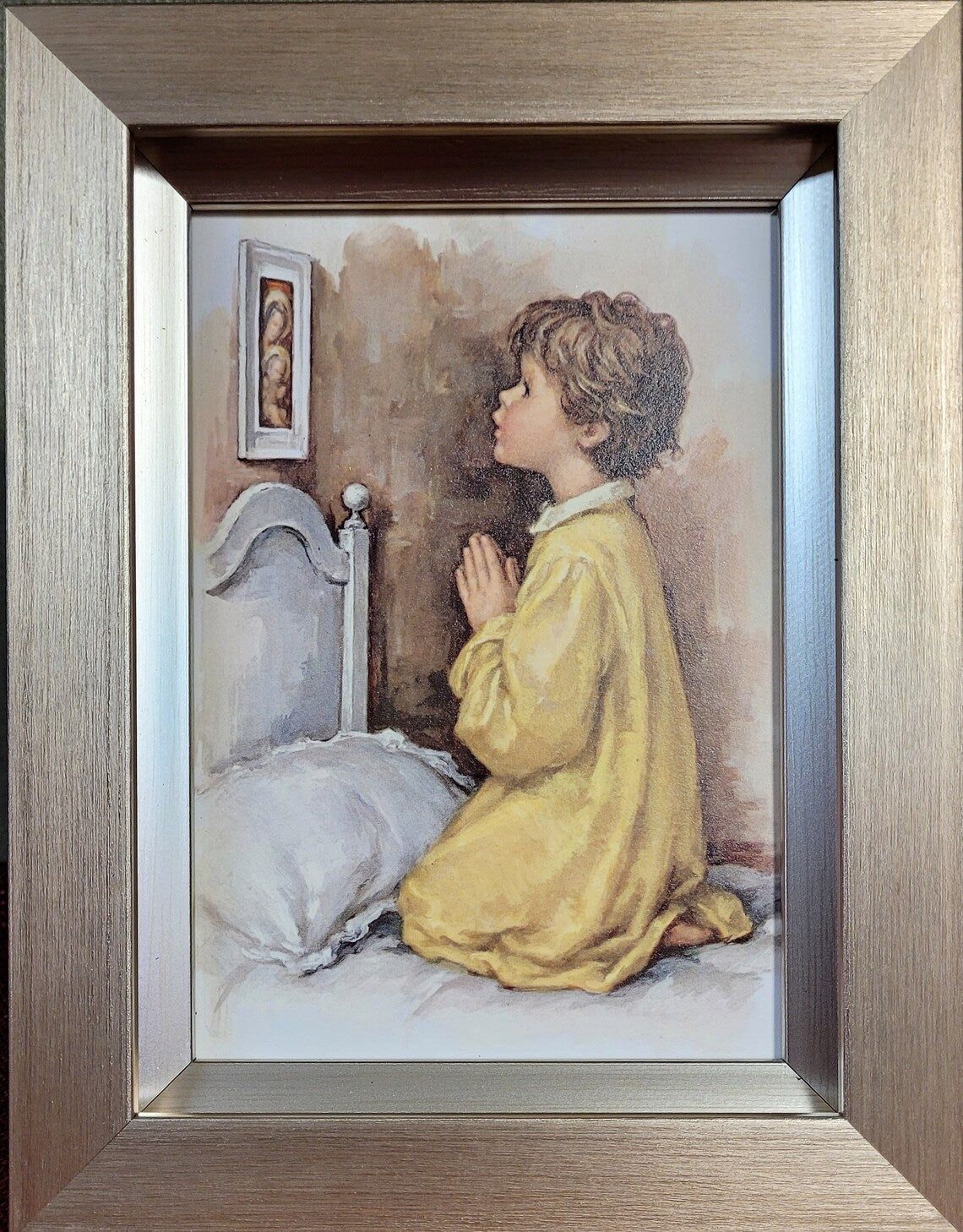 Vintage print of little boy praying